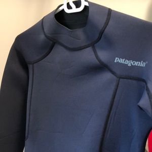 Patagonia Long Sleeve Top Small Wet Suit